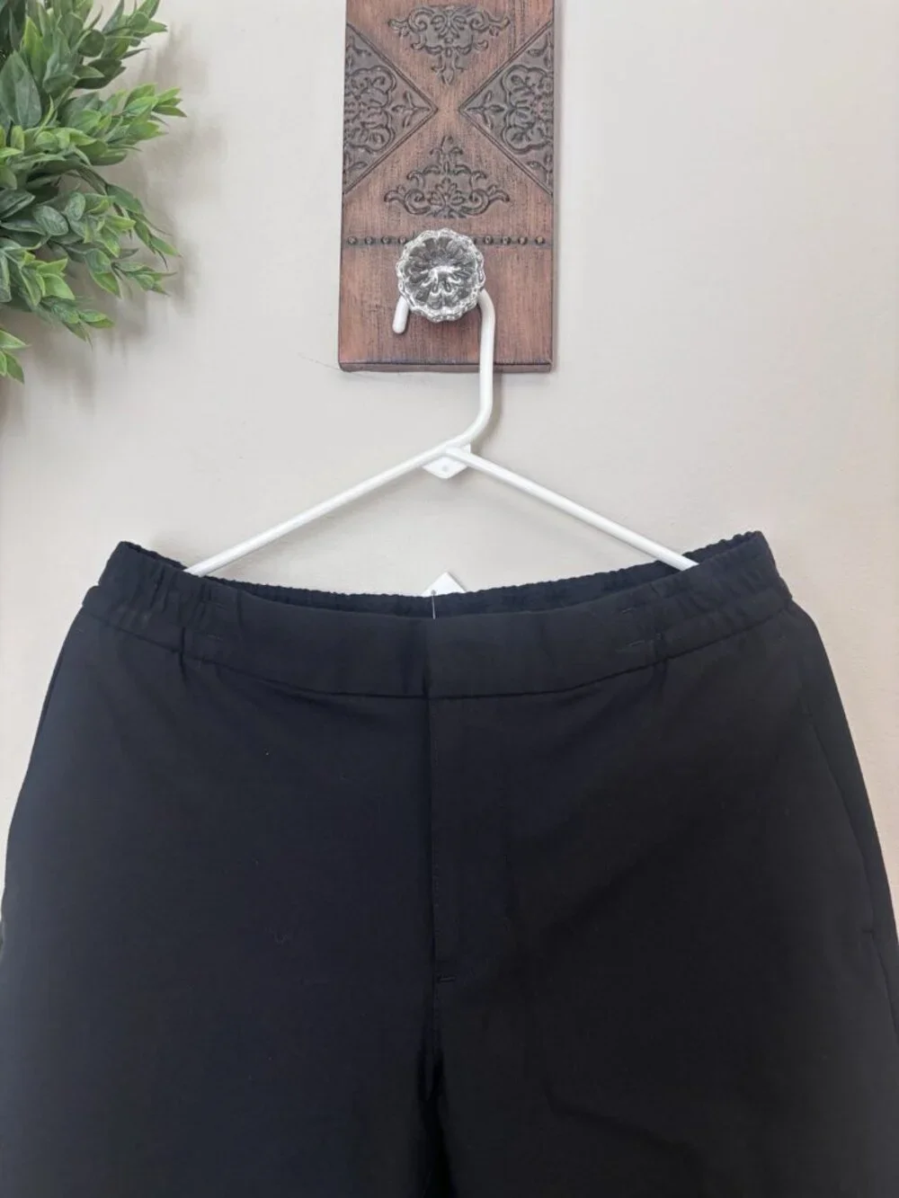 NWT Banana Republic Mens Tag Size 32/30 Mason Athletic Tapered Pants Black READ